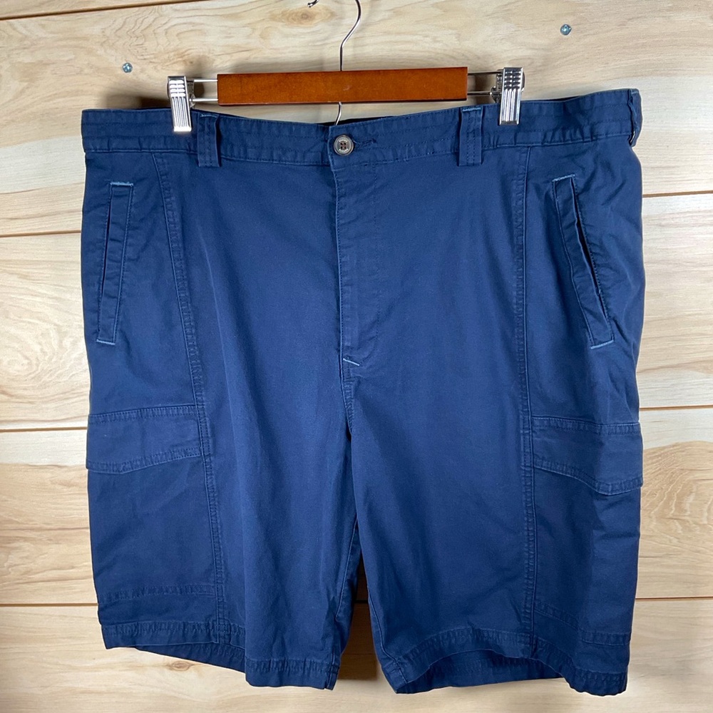 Tommy Bahama 40x10 Tencel/Lyocell Blend Cargo Men's Cargo Shorts in Navy Blue